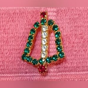 BROOCH 1 3/8” RED WHITE & GREEN